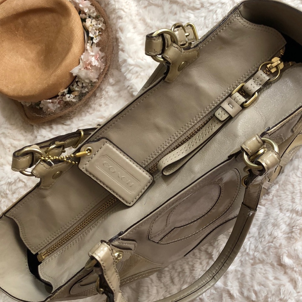 COACH LEATHER HANDBAG - Picture 15 of 17